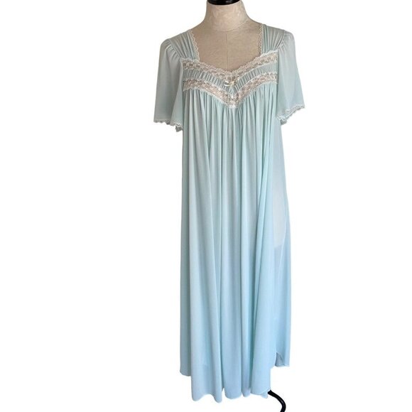 Vintage Long Nightgown Size Medium Green Antron Nylon Flutter Sleeves Lace USA